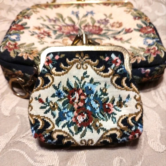 🌿🌹🌿 Lovely Vintage Petite Floral Tapestry Evening Bag Purse Handbag - Picture 7 of 13